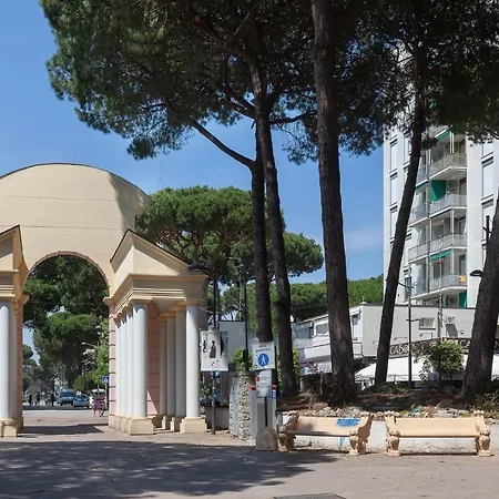 Lido Degli Estensi Flat A Due Passi Dalla Spiaggia Llido Degli Estensi Exterior photo